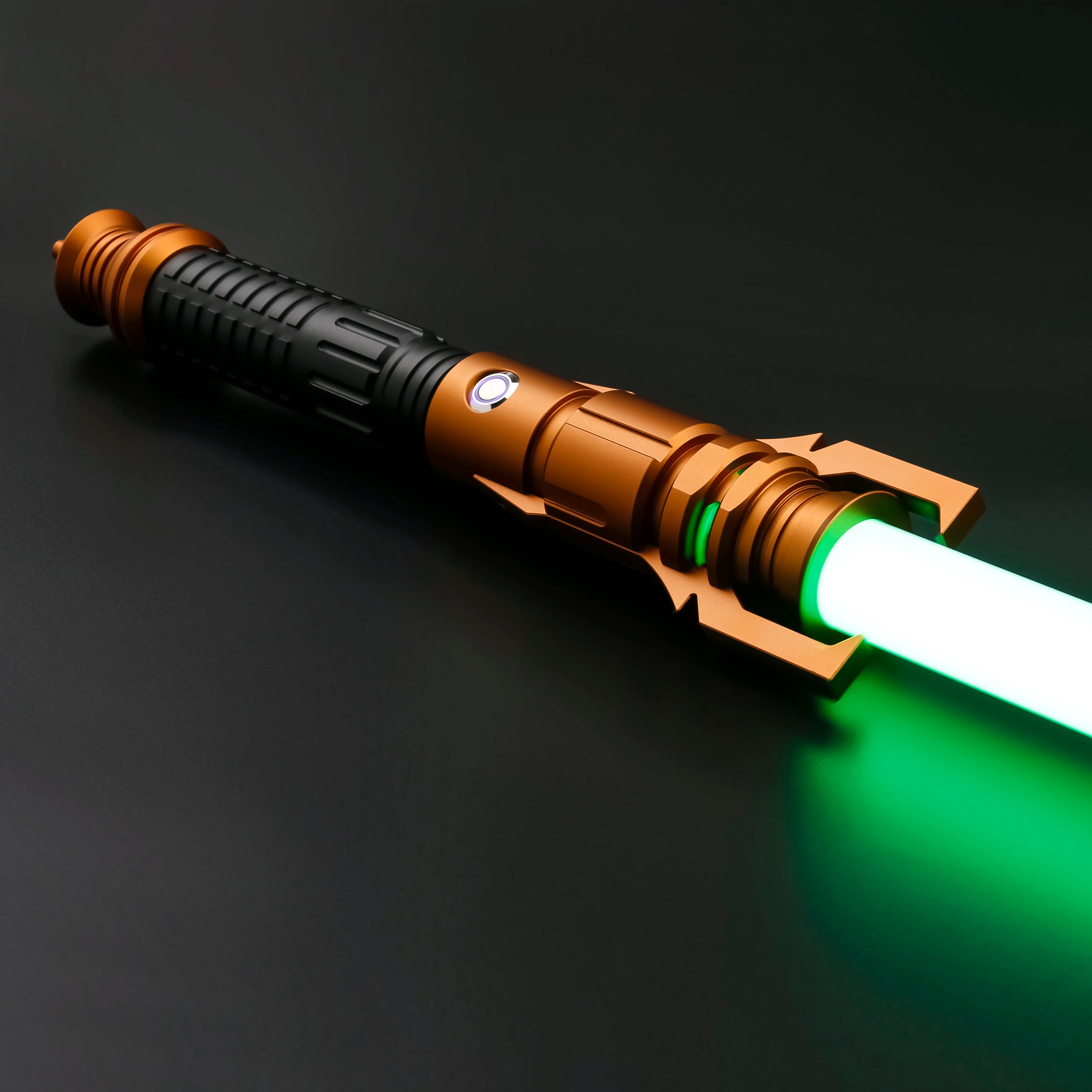 Taron's LightSaber - KYBERY