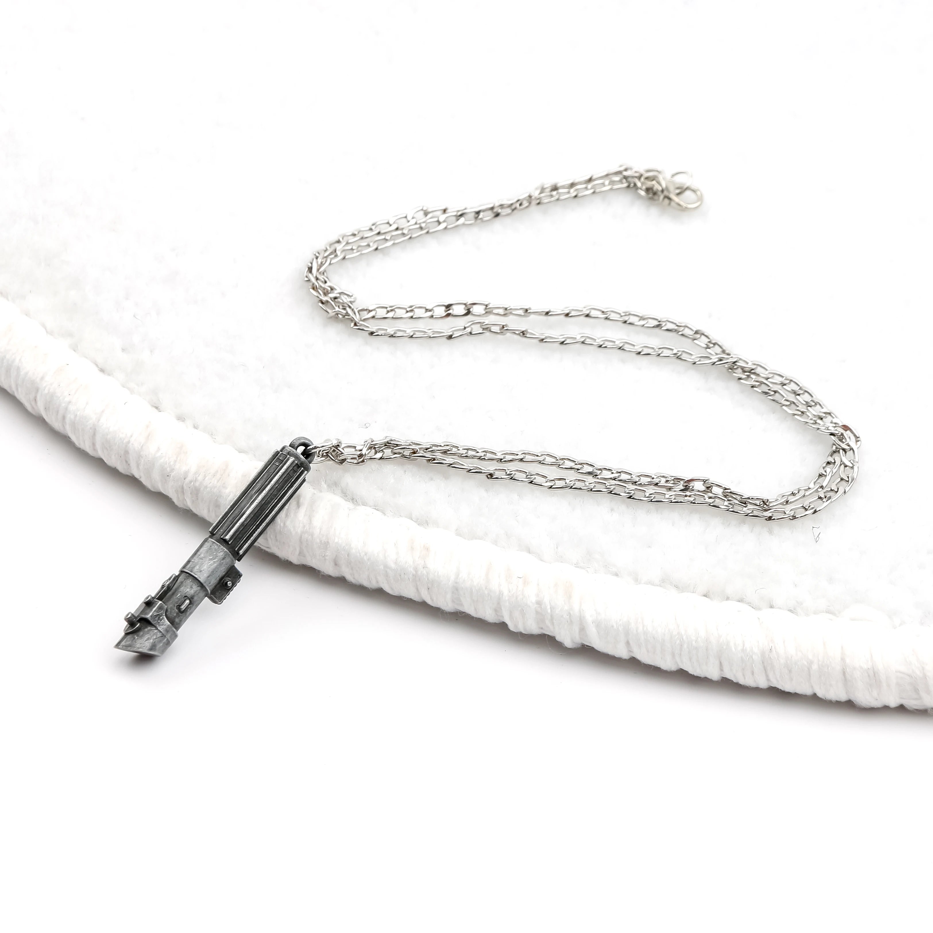 Star Wars Mini Laser Sword Necklace v1 - KYBERY