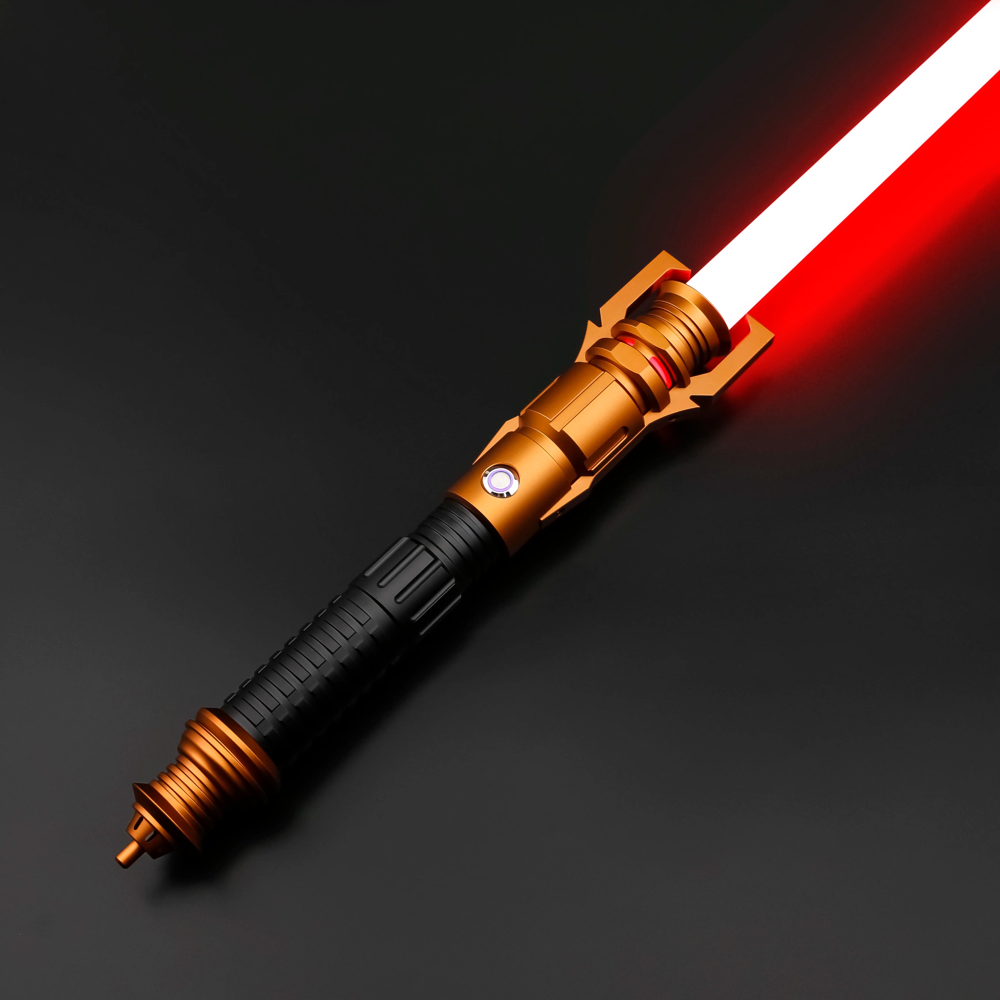 Taron's LightSaber - KYBERY