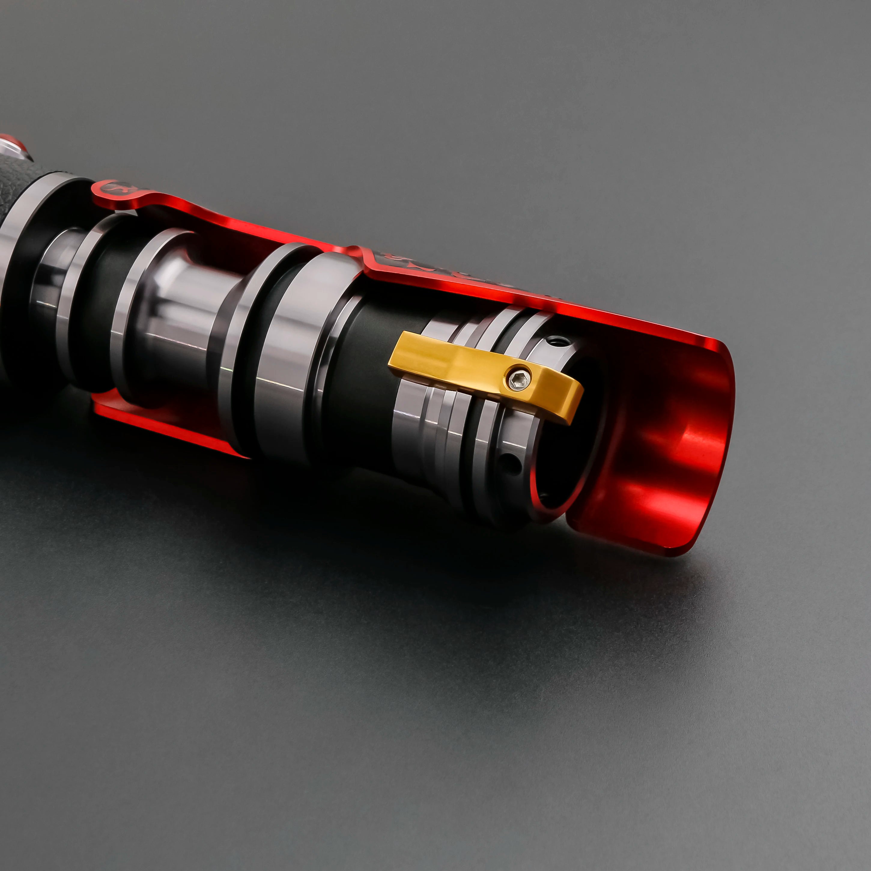 Relic Hunter Lightsaber - KYBERY